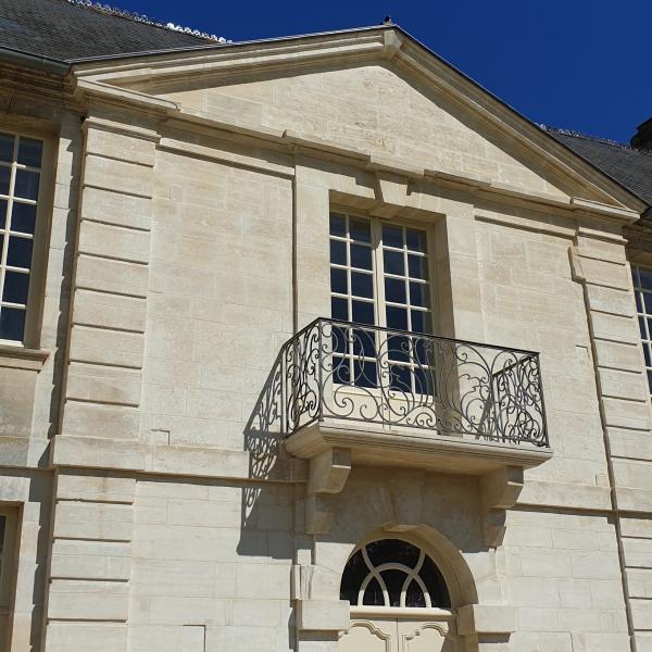 Nettoyage et protection de façade par Chesnel Batiment artisant bâtisseur en Normandie