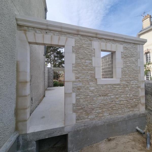 Création des linteaux et appuis de porte et fenêtre par Chesnel Batiment dans le Calvados